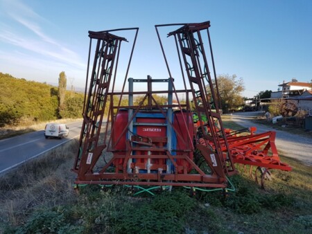 Ψεκαστικό αναρτώμενο