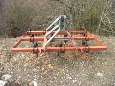 Καλλιεργητής ελαφρού τύπου (11 σταβάρια σπειρωτά 20x20)