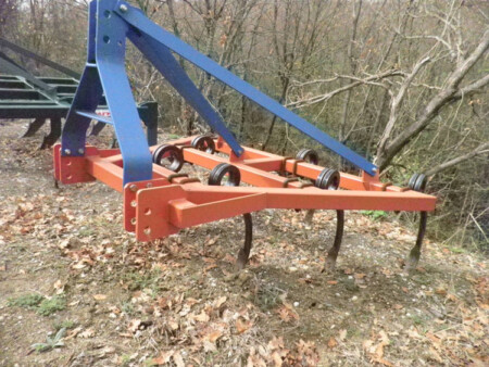 Καλλιεργητής τύπου '' V '' με σπειρωτό ελατήριο 30x30 (7 σταβάρια)