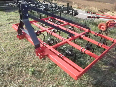 Καλλιεργητής ελαφρού τύπου (18 σταβάρια σπειρωτά 20x20).