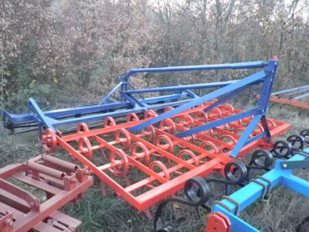 Καλλιεργητής μεταχειρισμένος με 32 σταβάρια flex και διπλή ανέμη.