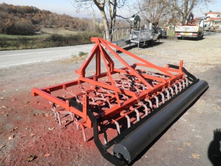 Σβάρνα σταθερή με κύλινδρο ισοπέδωσης