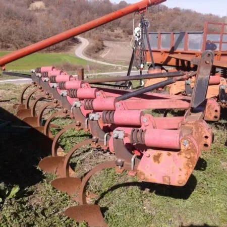 Άροτρα πολύινα