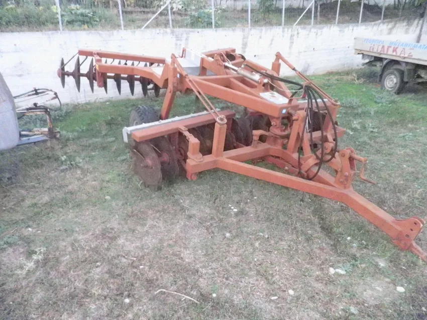 Δισκόσβαρνες
