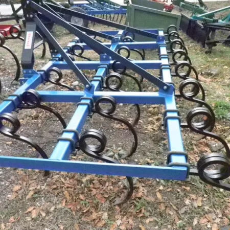 Καλλιεργητής ελαφρού τύπου (24 σταβάρια σπειρωτά 20x20)