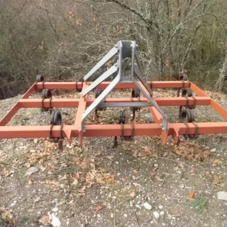 Καλλιεργητής ελαφρού τύπου (11 σταβάρια σπειρωτά 20x20)