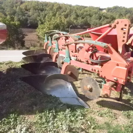 Άροτρο KVERNELAND AB 85