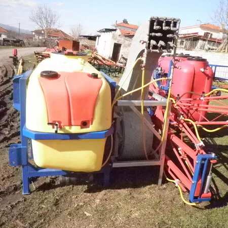 Ψεκαστικό αναρτώμενο 600 lt